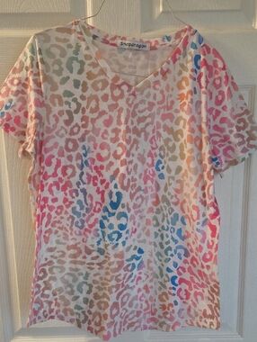 Snapdragon Multicolor Leopard Print V-Neck Tee
